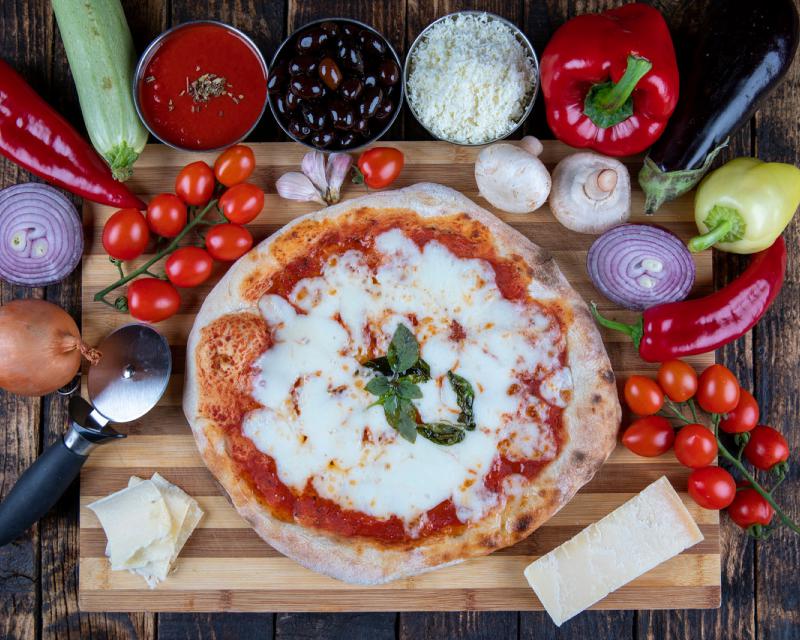 Poza Pizza Margherita medie